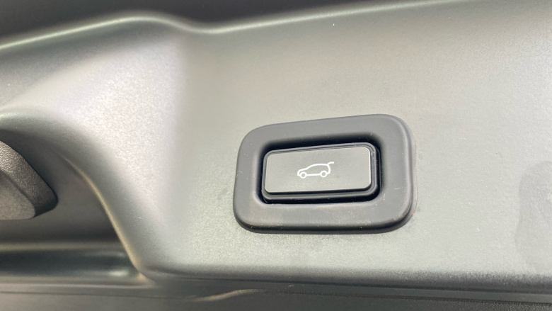 Land Rover Range Rover Evoque 1.5 P300e R-Dynamic SE 5dr Auto Hatchback